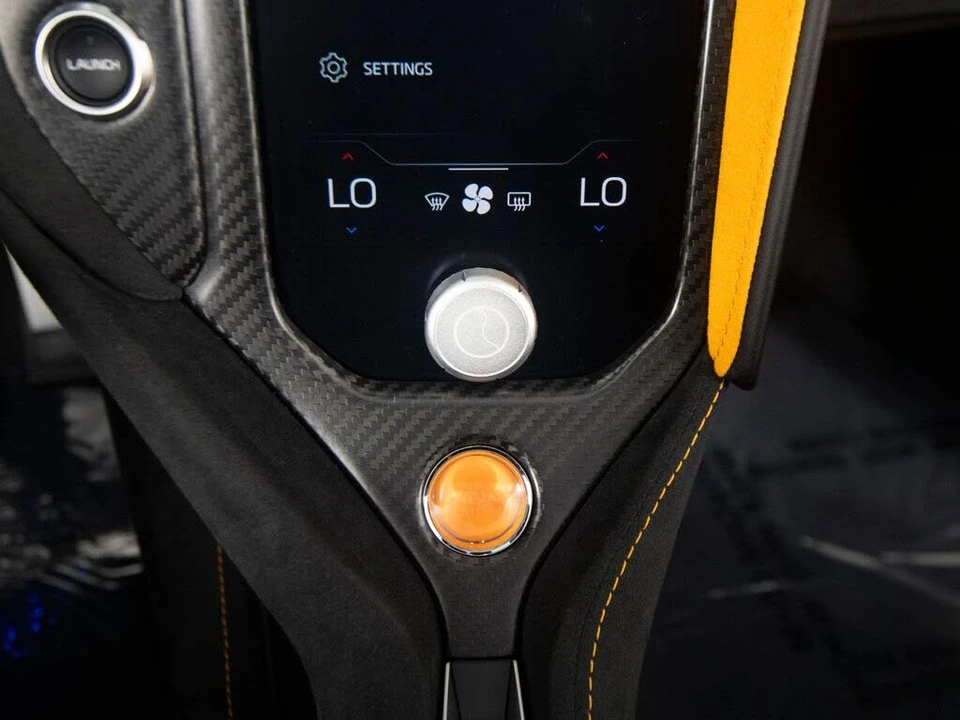 2026 McLaren 750S Spider - Image 20 of 31