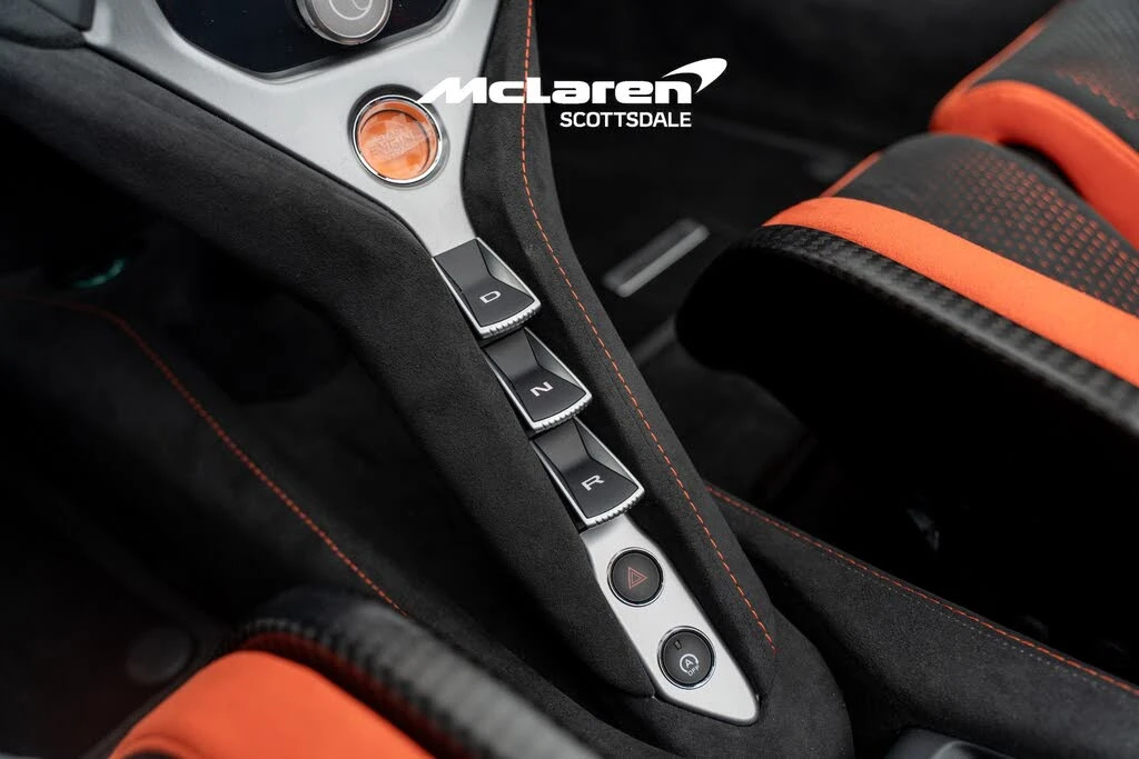 2026 McLaren 750S Spider - Image 16 of 31