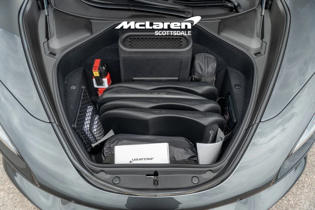 2026 McLaren 750S Spider - Image 29 of 31