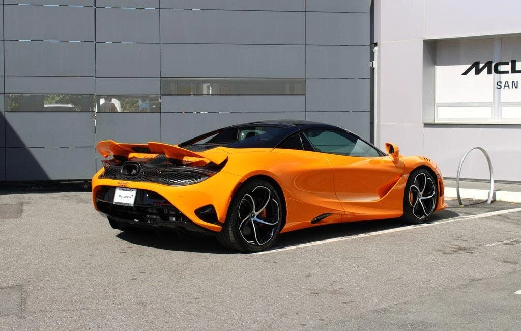 2026 McLaren 750S Spider - Image 28 of 31