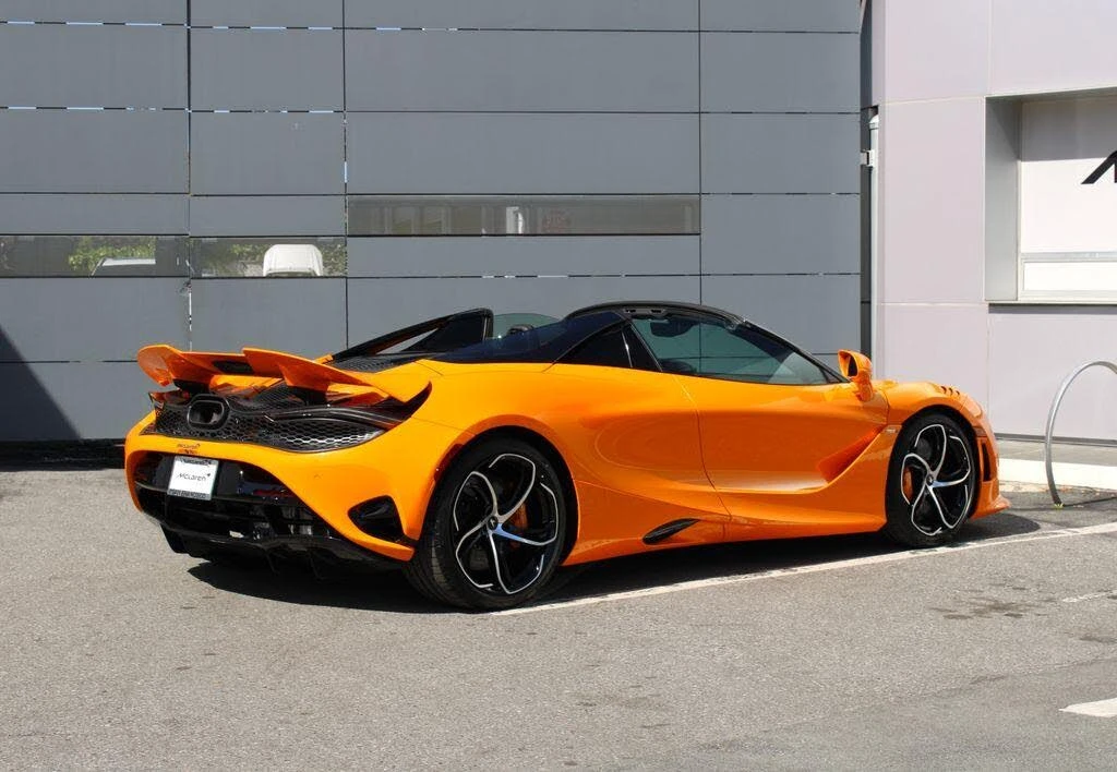 2026 McLaren 750S Spider - Image 2 of 31