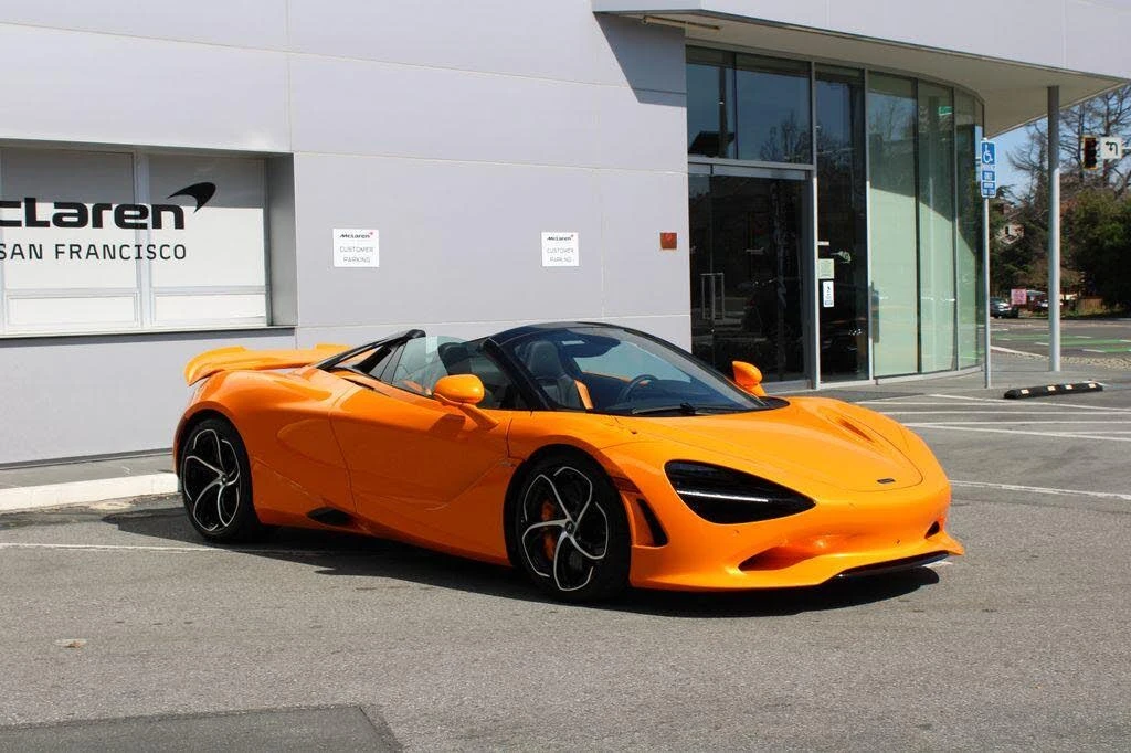 2026 McLaren 750S Spider - Image 13 of 31