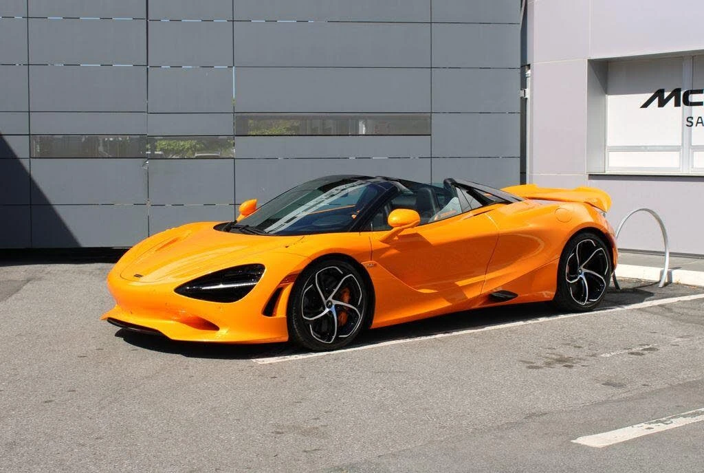 2026 McLaren 750S Spider - Image 11 of 31