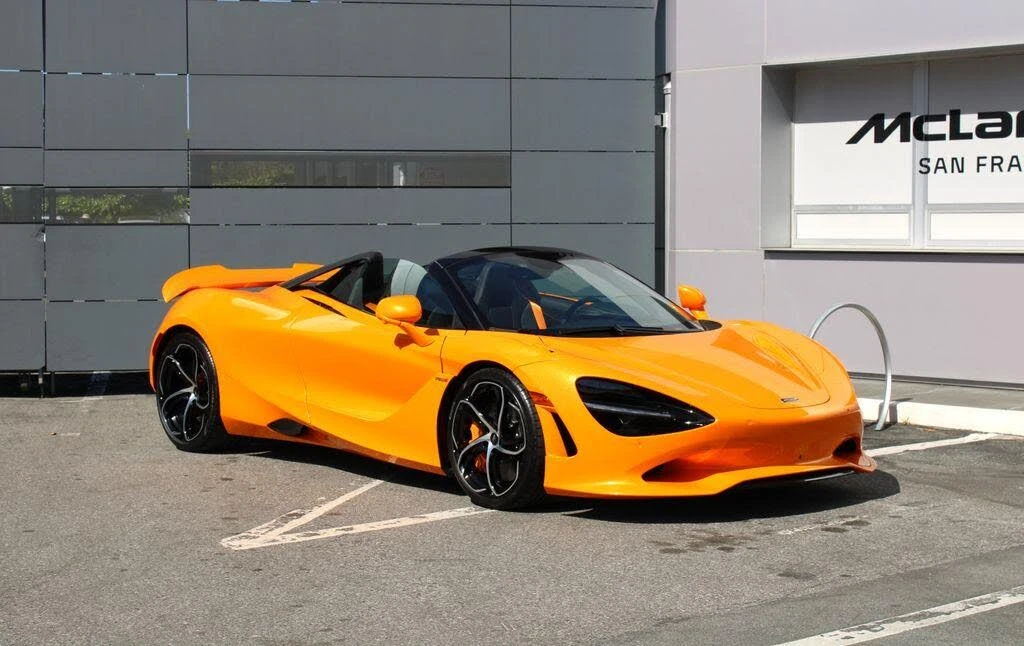 2026 McLaren 750S Spider - Image 17 of 31