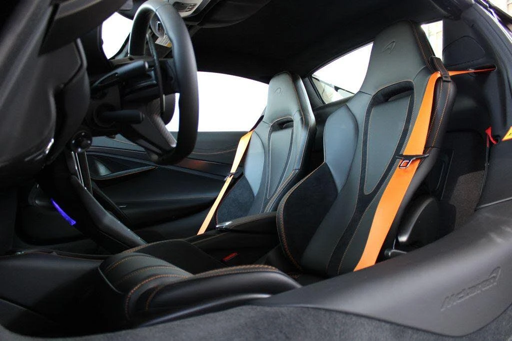 2026 McLaren 750S Spider - Image 3 of 31
