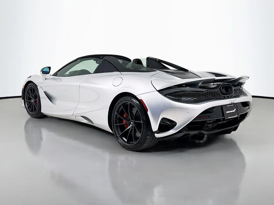 2026 McLaren 750S Spider - Image 5 of 26