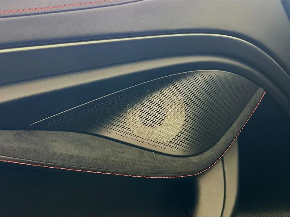 2026 McLaren 750S Spider - Image 17 of 26