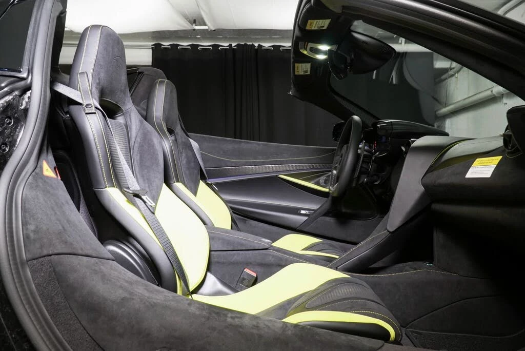2026 McLaren 750S Spider - Image 11 of 31
