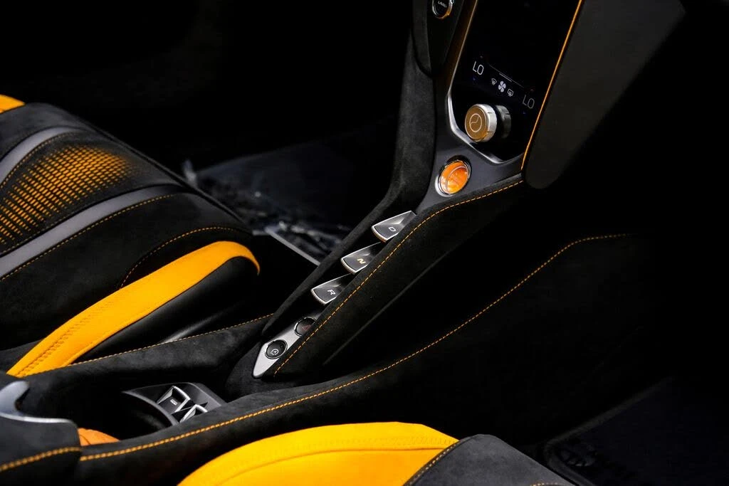 2026 McLaren 750S Spider - Image 25 of 31