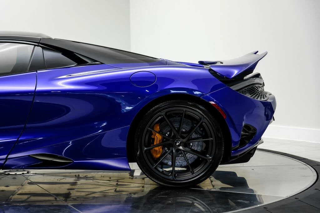 2026 McLaren 750S Spider - Image 16 of 31