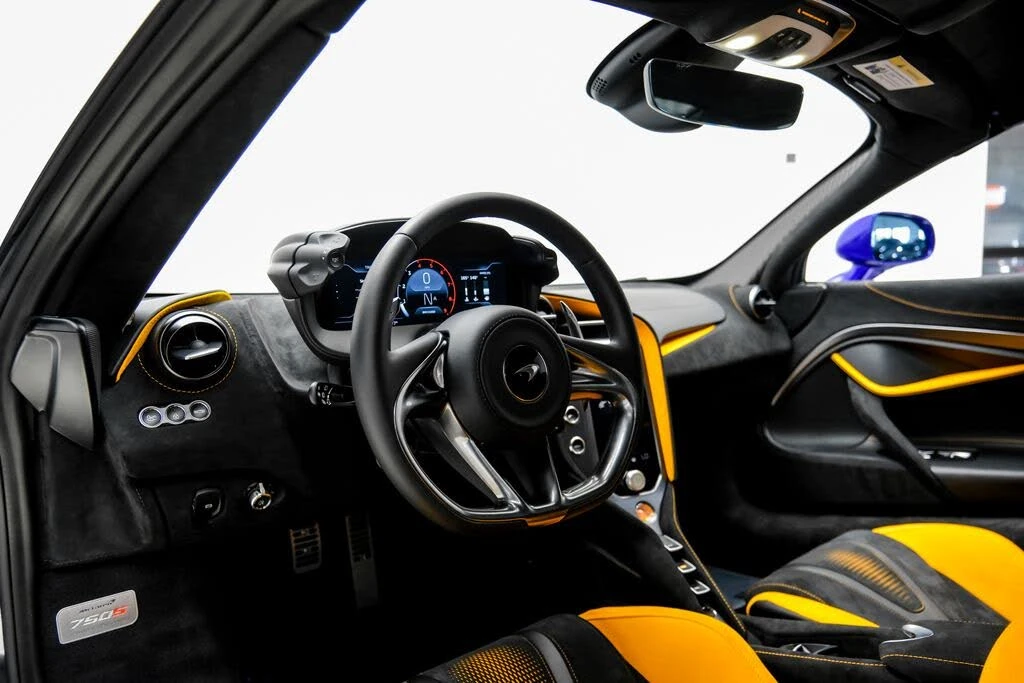 2026 McLaren 750S Spider - Image 9 of 31
