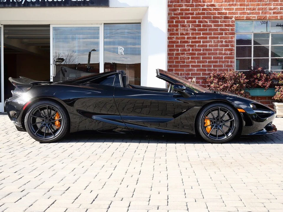 2026 McLaren 750S Spider - Image 3 of 26