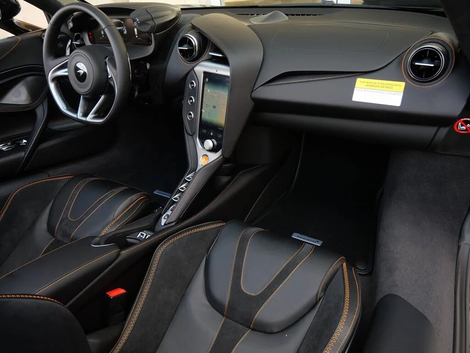 2026 McLaren 750S Spider - Image 10 of 26