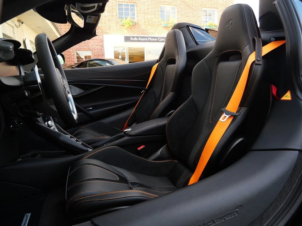 2026 McLaren 750S Spider - Image 22 of 26