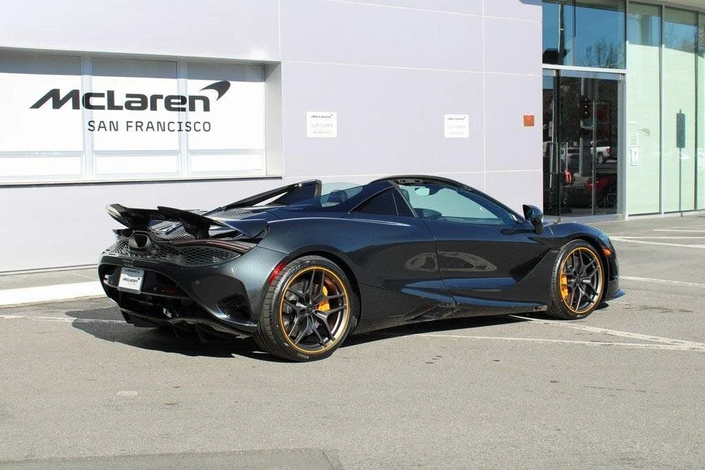 2026 McLaren 750S Spider - Image 18 of 31