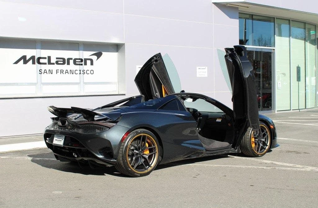 2026 McLaren 750S Spider - Image 14 of 31