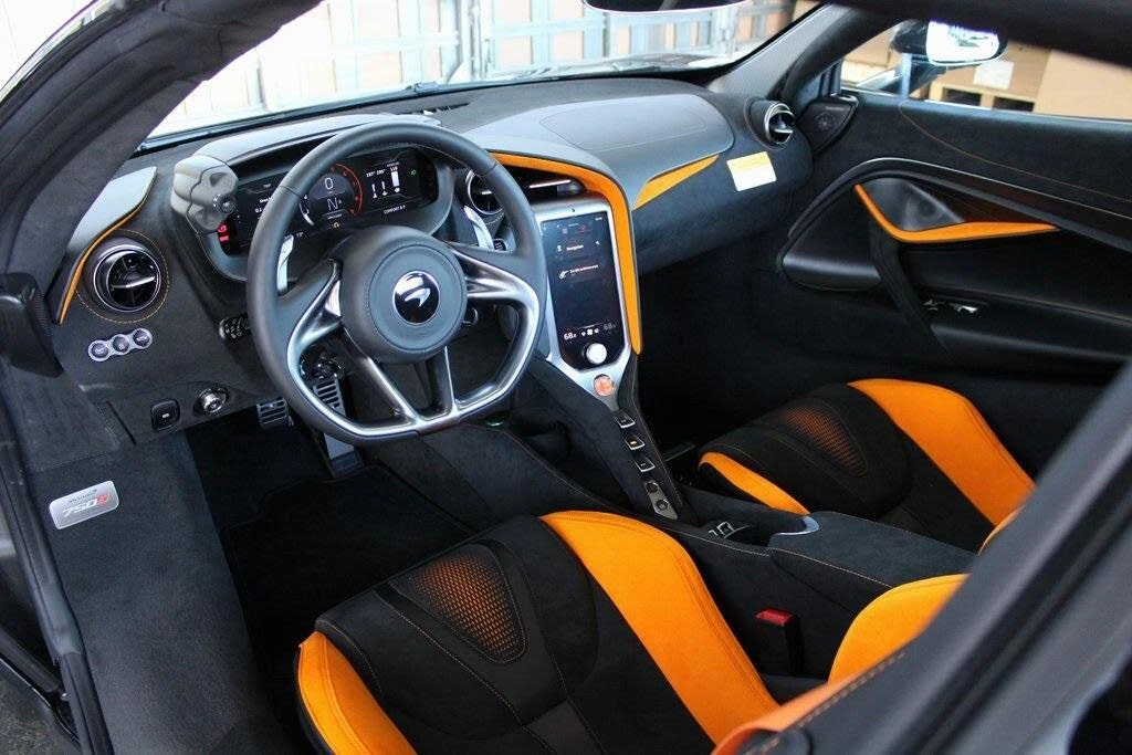 2026 McLaren 750S Spider - Image 4 of 31