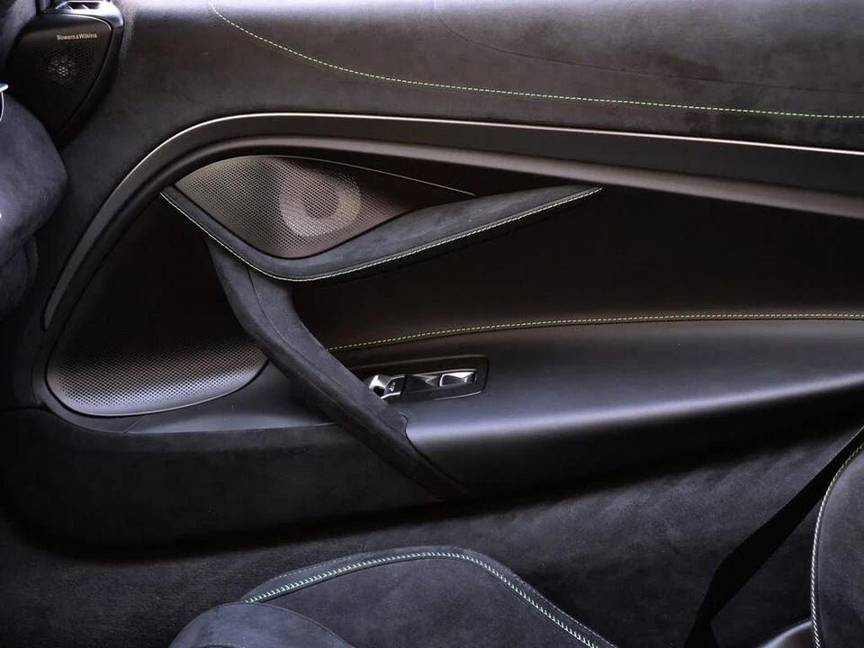2026 McLaren 750S Spider - Image 21 of 27