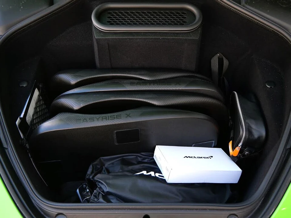 2026 McLaren 750S Spider - Image 25 of 27