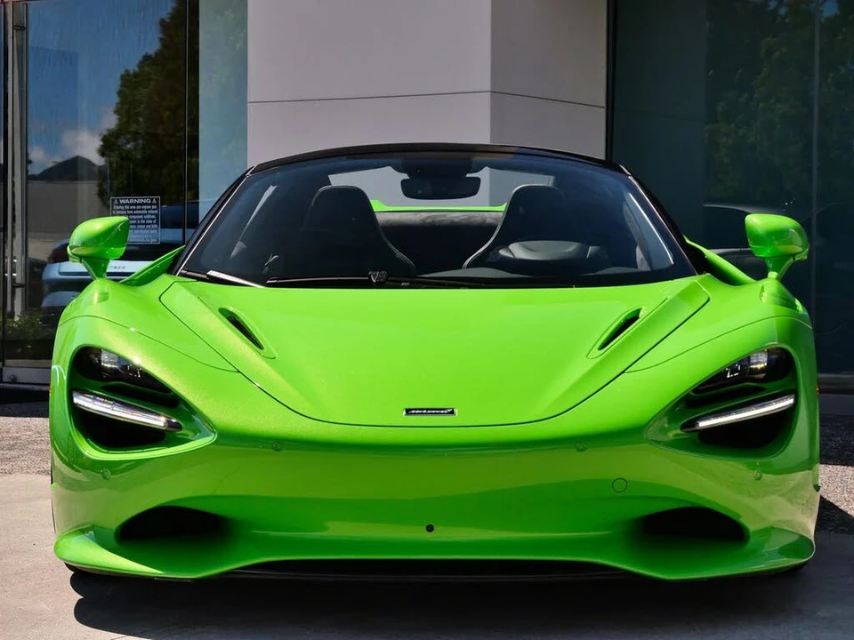 2026 McLaren 750S Spider - Image 2 of 27