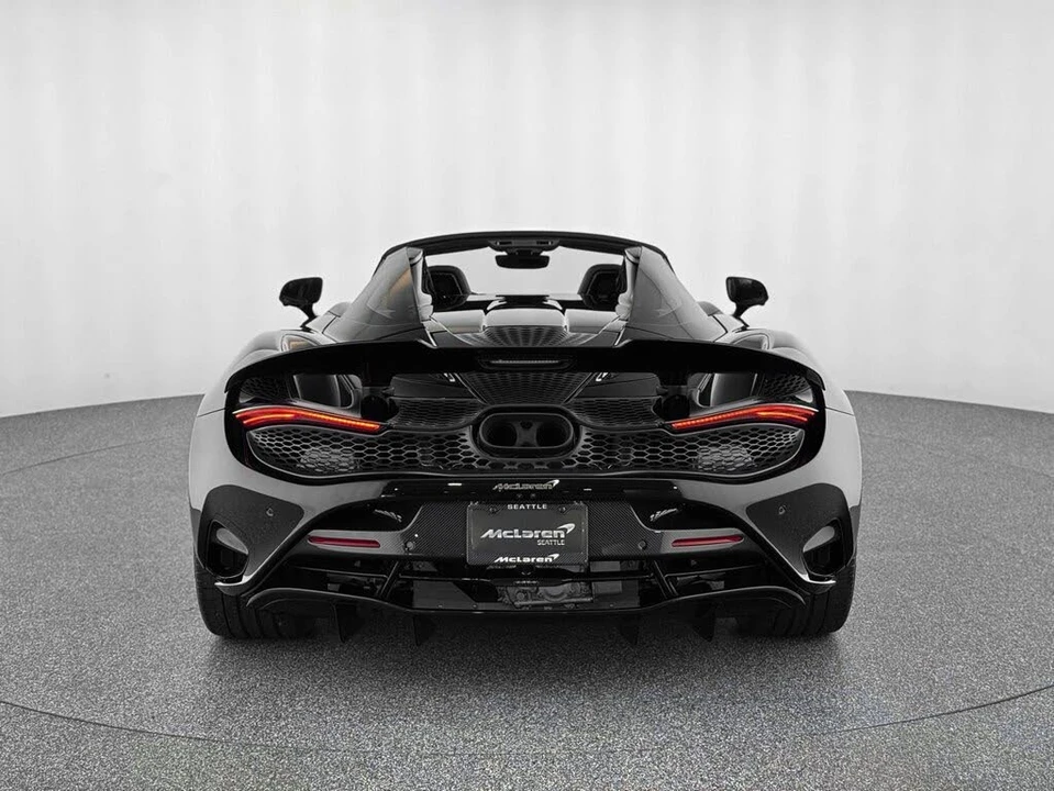 2026 McLaren 750S Spider - Image 4 of 31