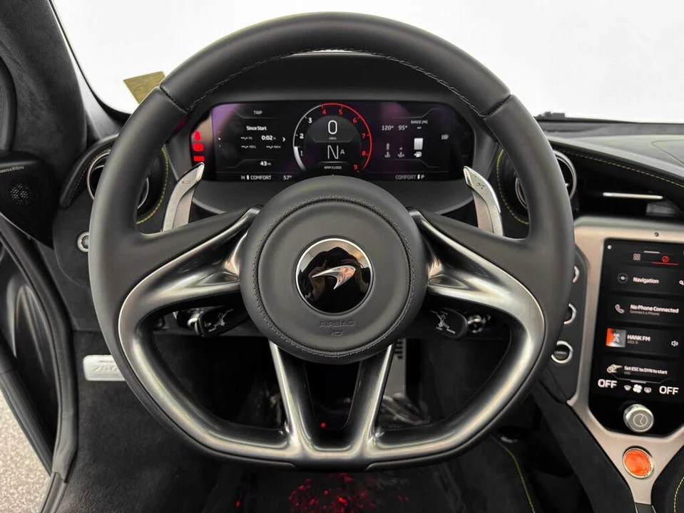 2026 McLaren 750S Spider - Image 11 of 31