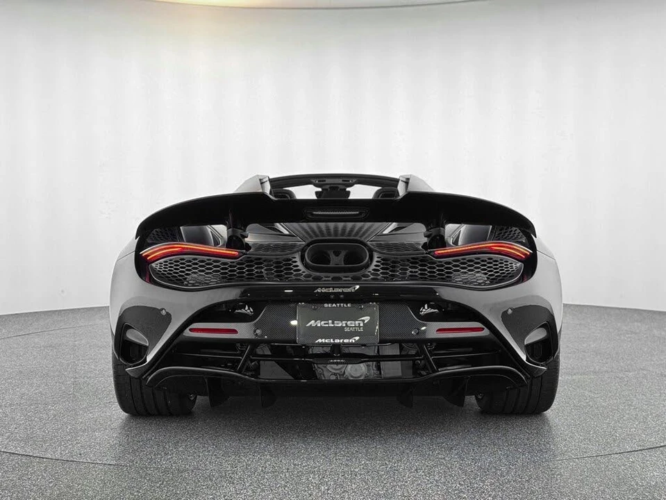 2026 McLaren 750S Spider - Image 5 of 31