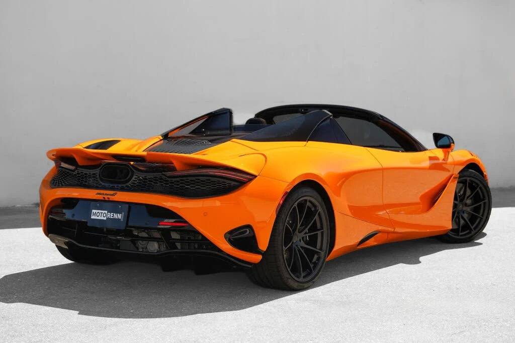 2026 McLaren 750S Spider - Image 3 of 31