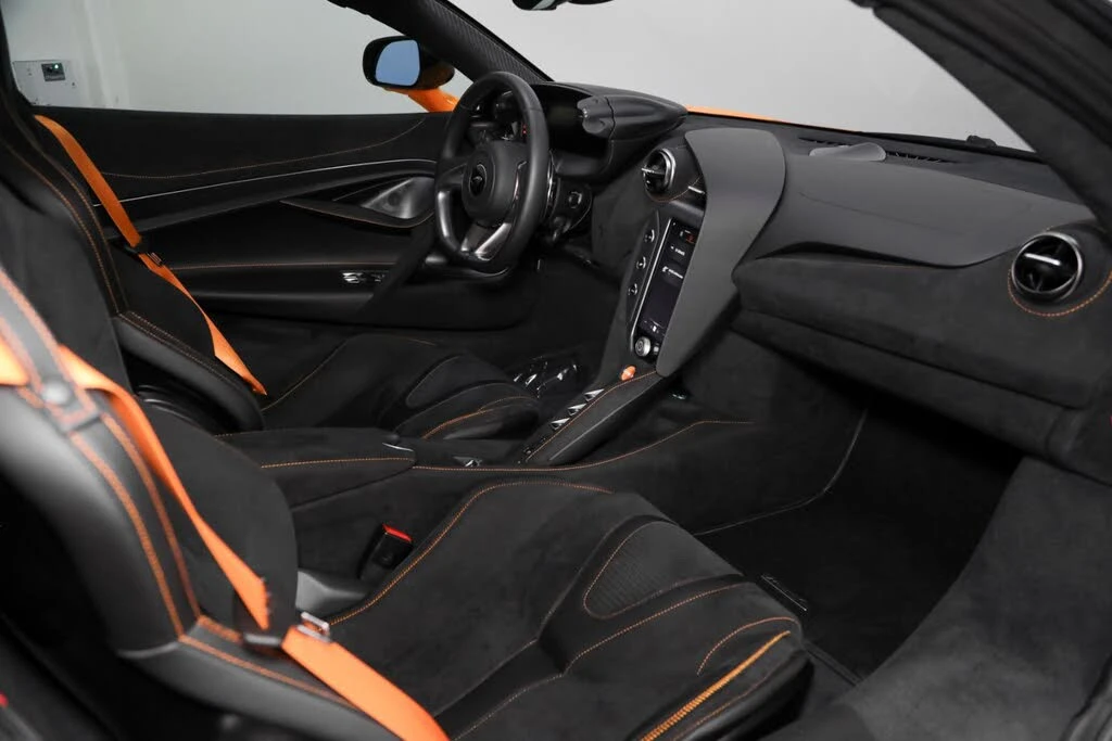 2026 McLaren 750S Spider - Image 2 of 31