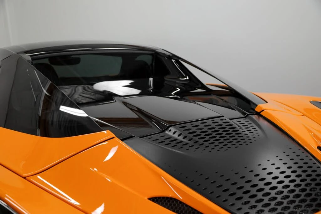 2026 McLaren 750S Spider - Image 25 of 31