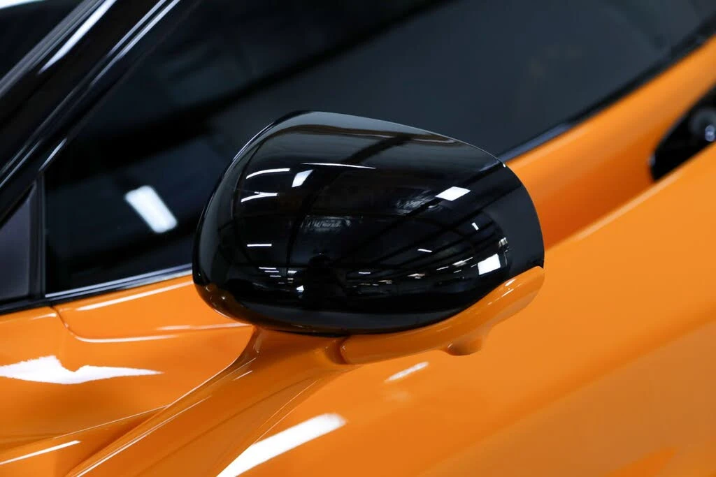 2026 McLaren 750S Spider - Image 17 of 31