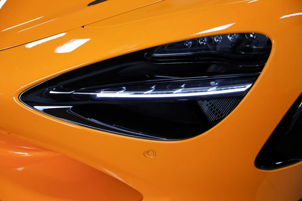 2026 McLaren 750S Spider - Image 15 of 31