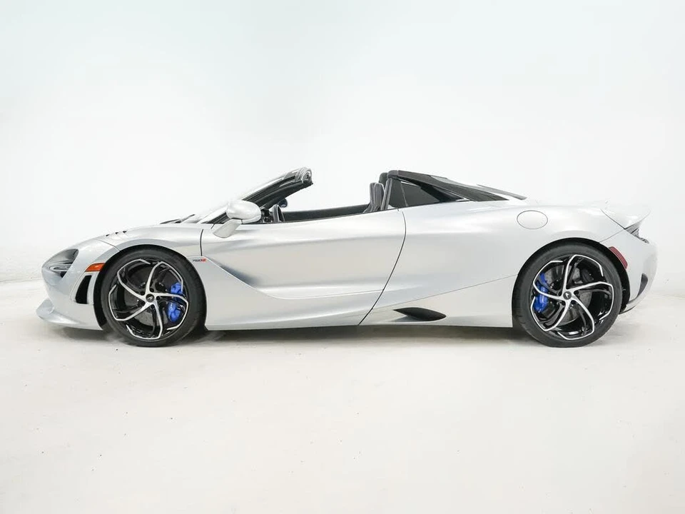 2026 McLaren 750S Spider - Image 2 of 31
