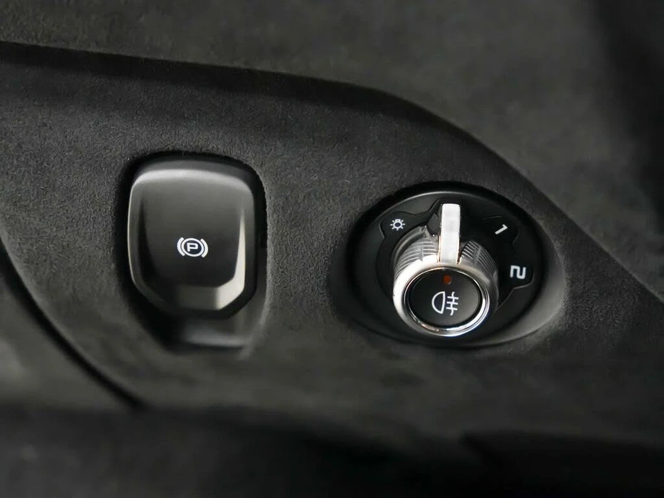 2026 McLaren 750S Spider - Image 23 of 31