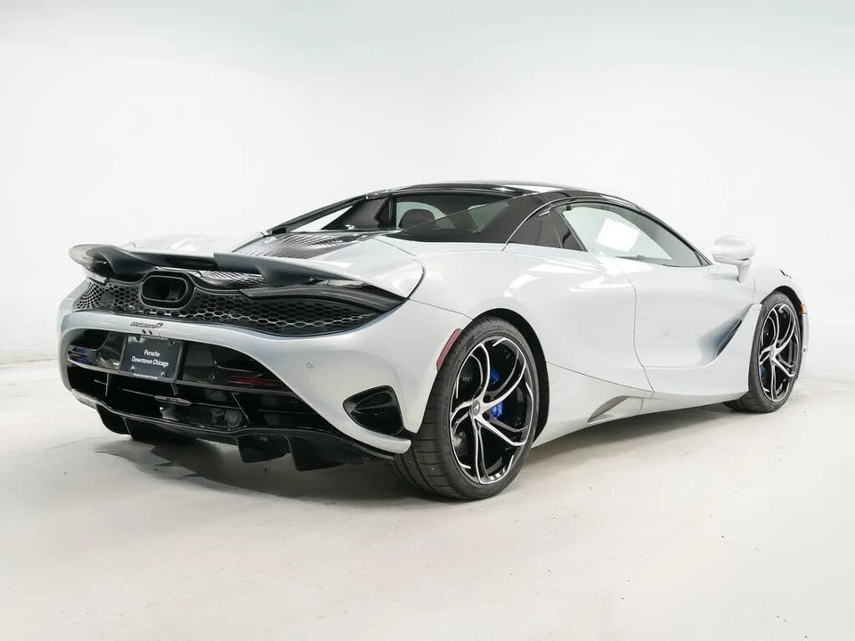 2026 McLaren 750S Spider - Image 10 of 31