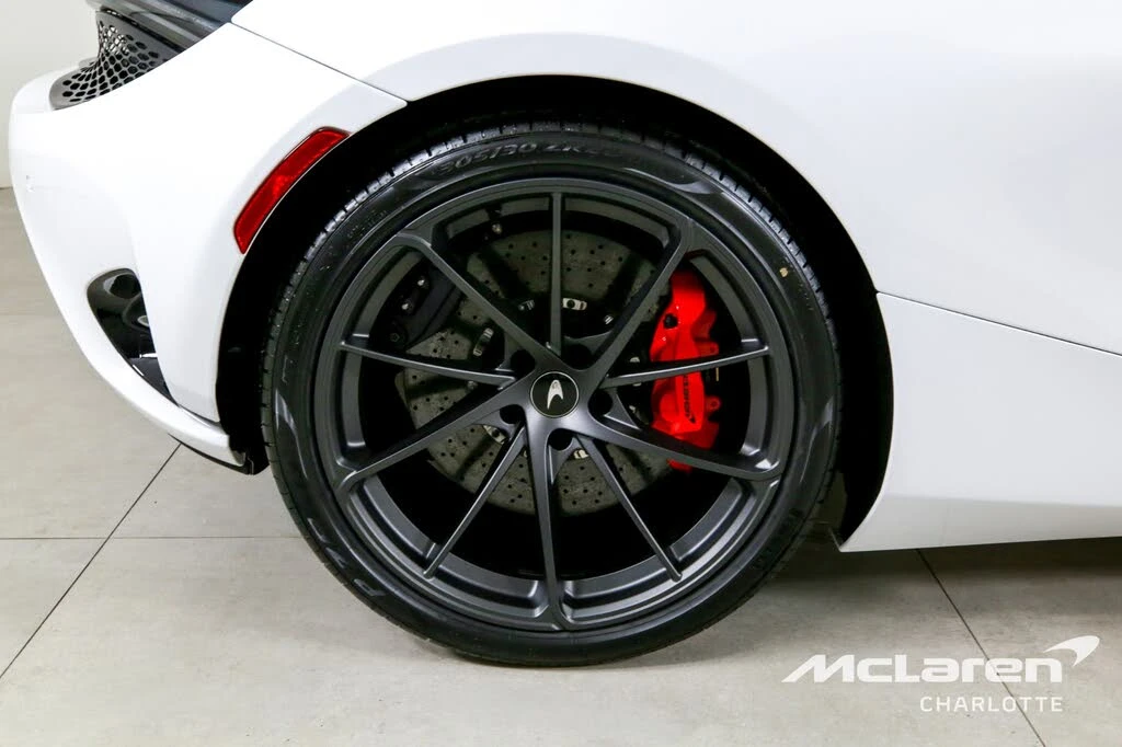 2026 McLaren 750S Spider - Image 25 of 31