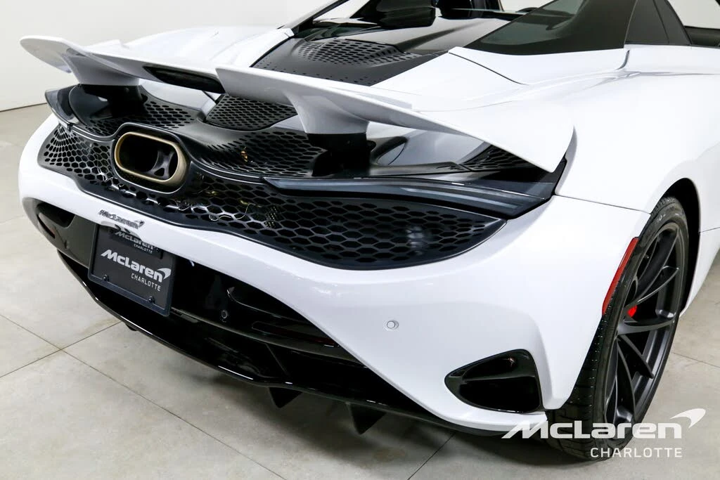 2026 McLaren 750S Spider - Image 31 of 31