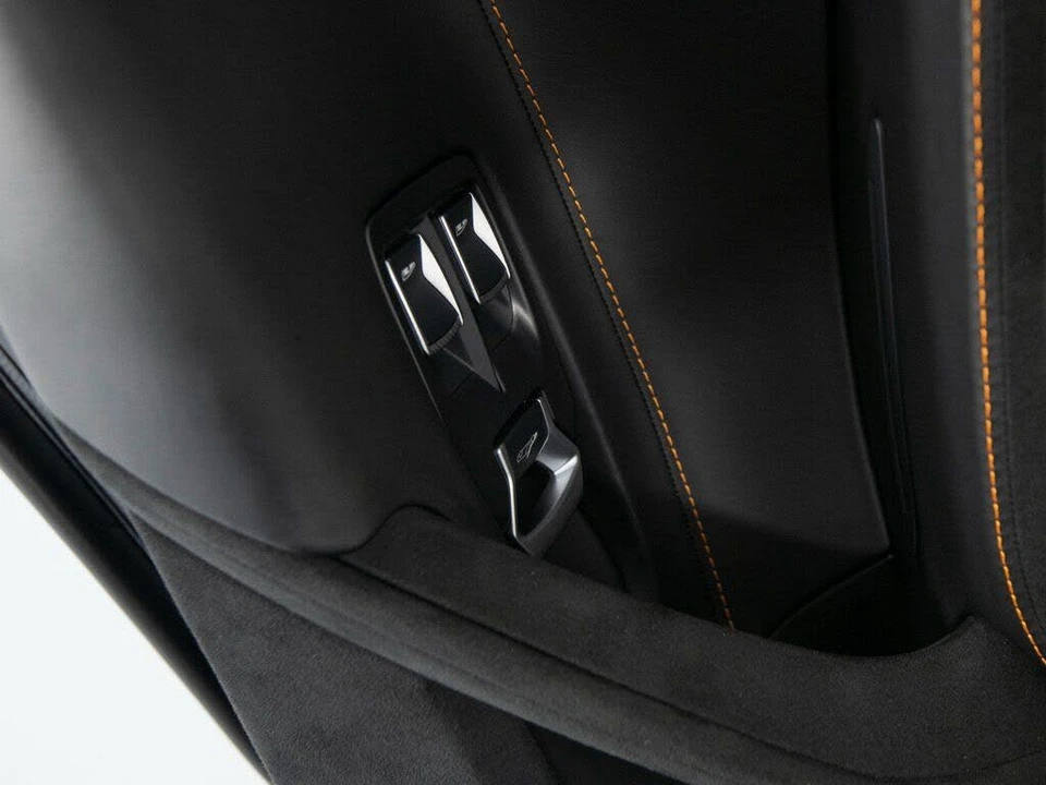 2026 McLaren 750S Spider - Image 14 of 31