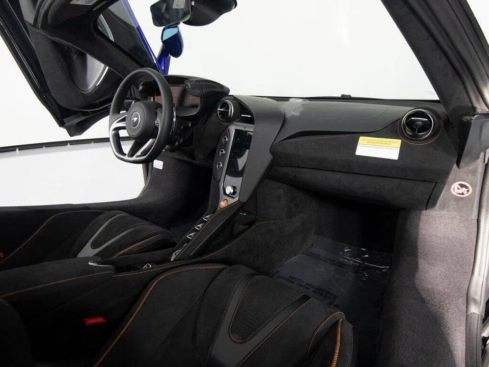 2026 McLaren 750S Spider - Image 25 of 31