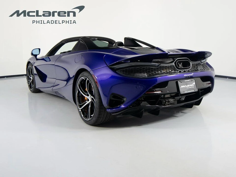 2026 McLaren 750S Spider - Image 8 of 31