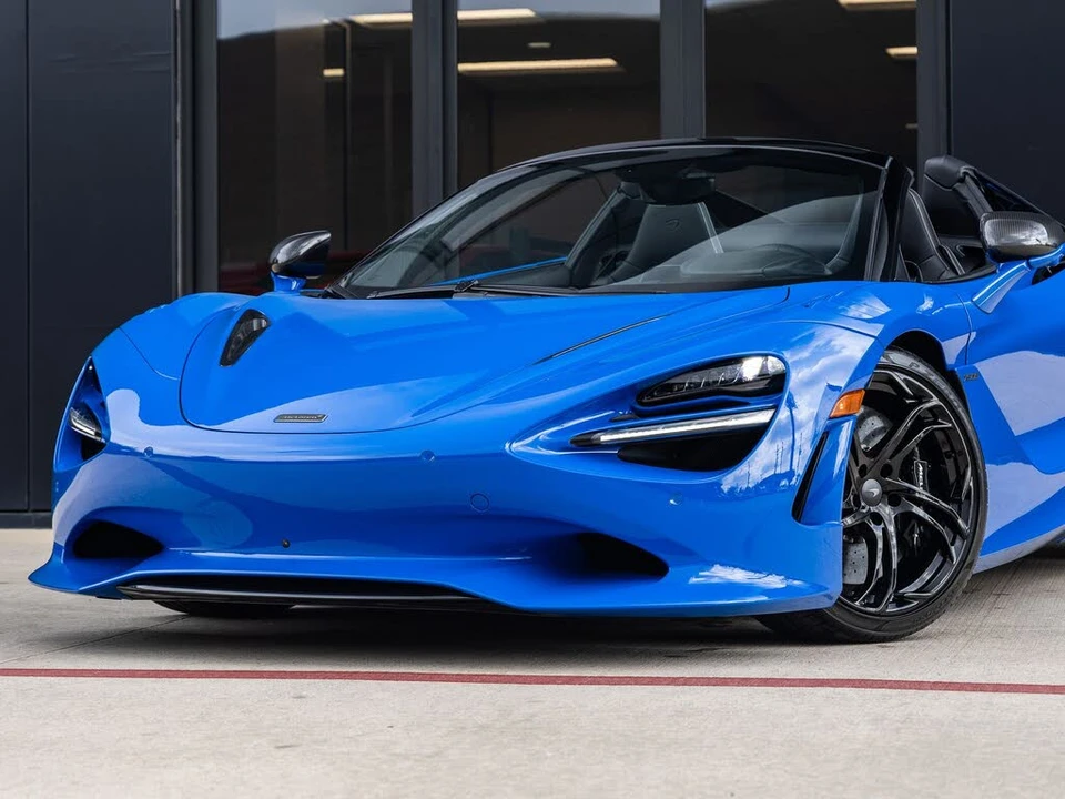 2026 McLaren 750S Spider - Image 4 of 31