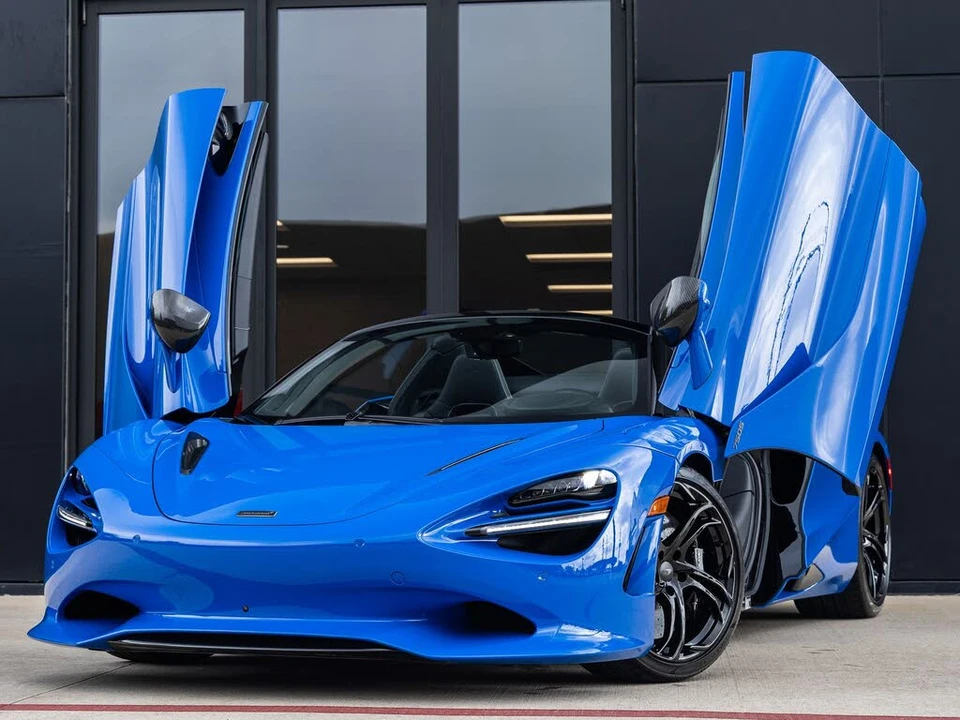 2026 McLaren 750S Spider - Image 2 of 31