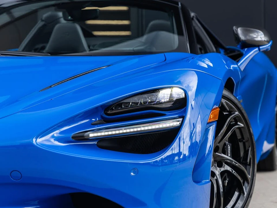 2026 McLaren 750S Spider - Image 17 of 31