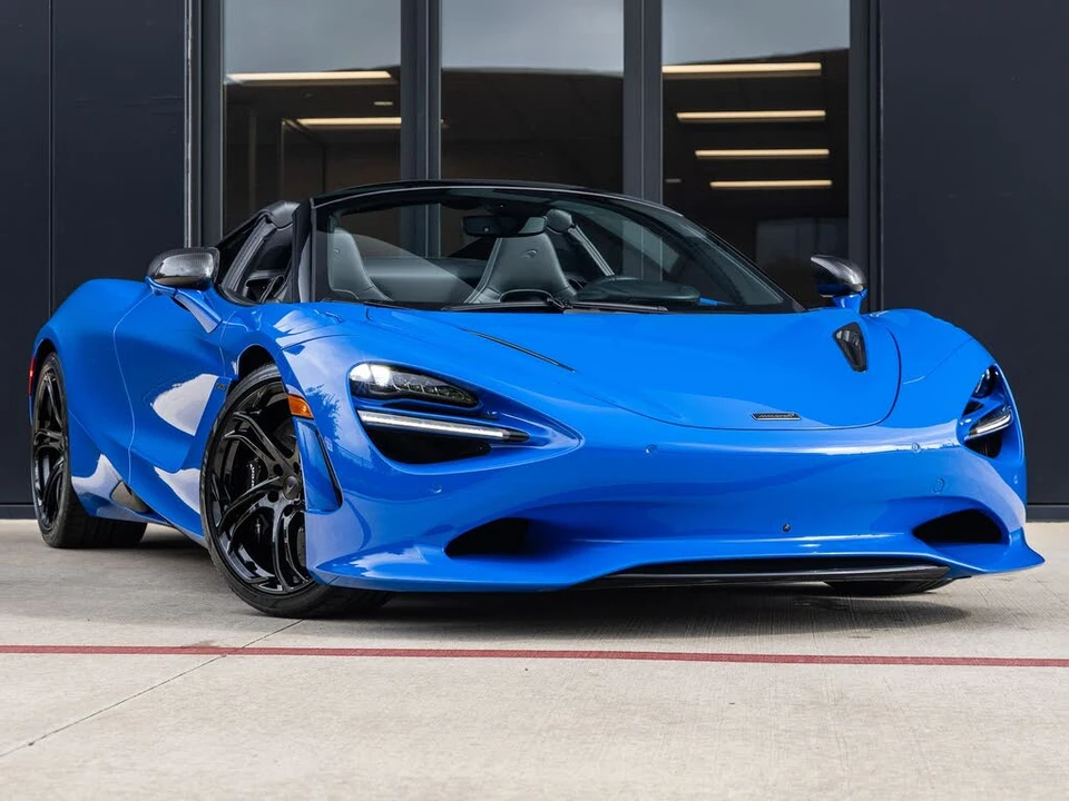 2026 McLaren 750S Spider - Image 3 of 31