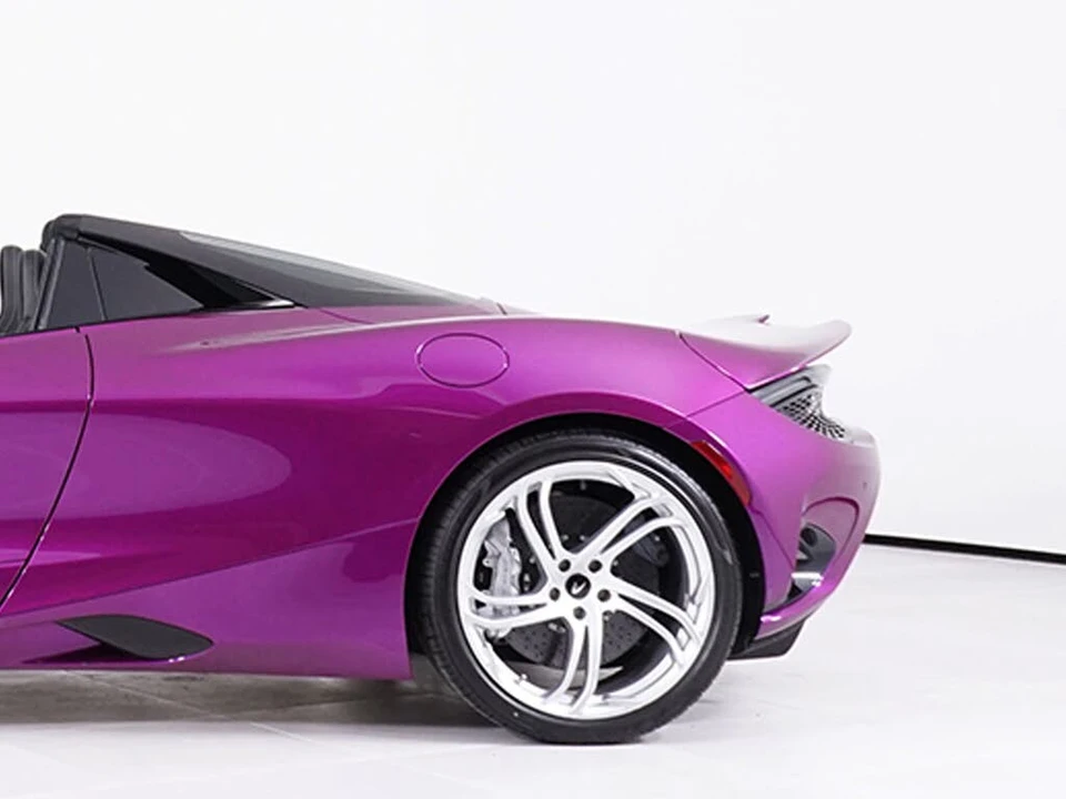 2026 McLaren 750S Spider - Image 14 of 29