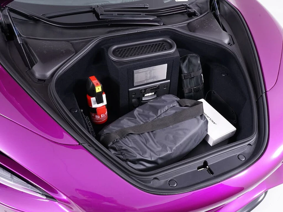 2026 McLaren 750S Spider - Image 19 of 29