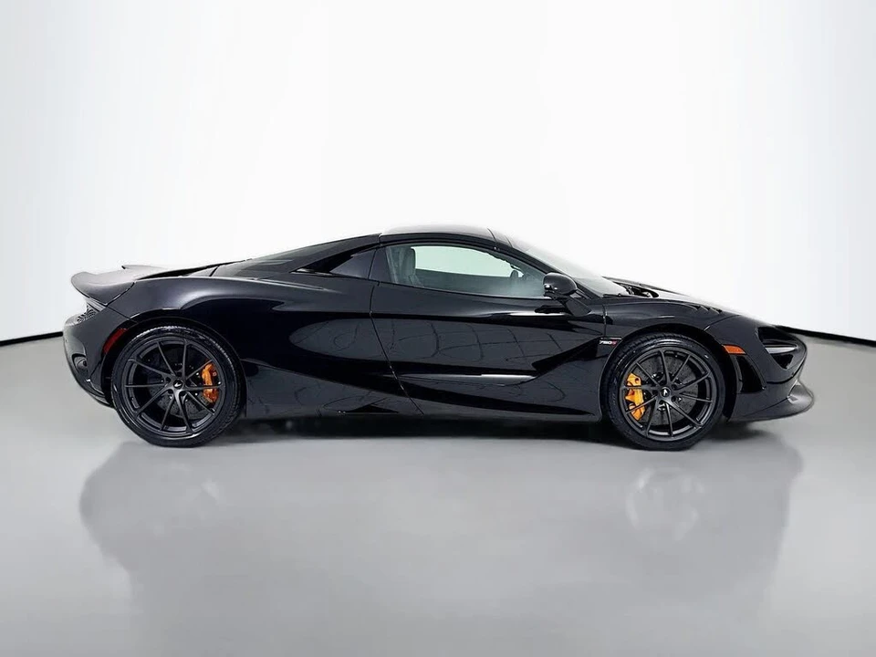 2026 McLaren 750S Spider - Image 8 of 26