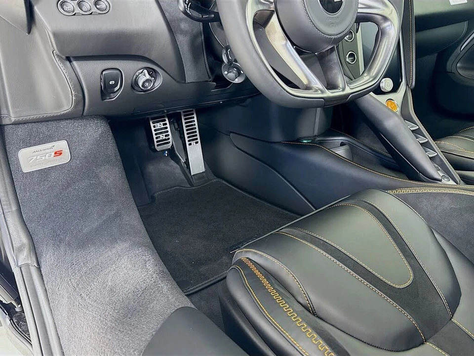 2026 McLaren 750S Spider - Image 22 of 26
