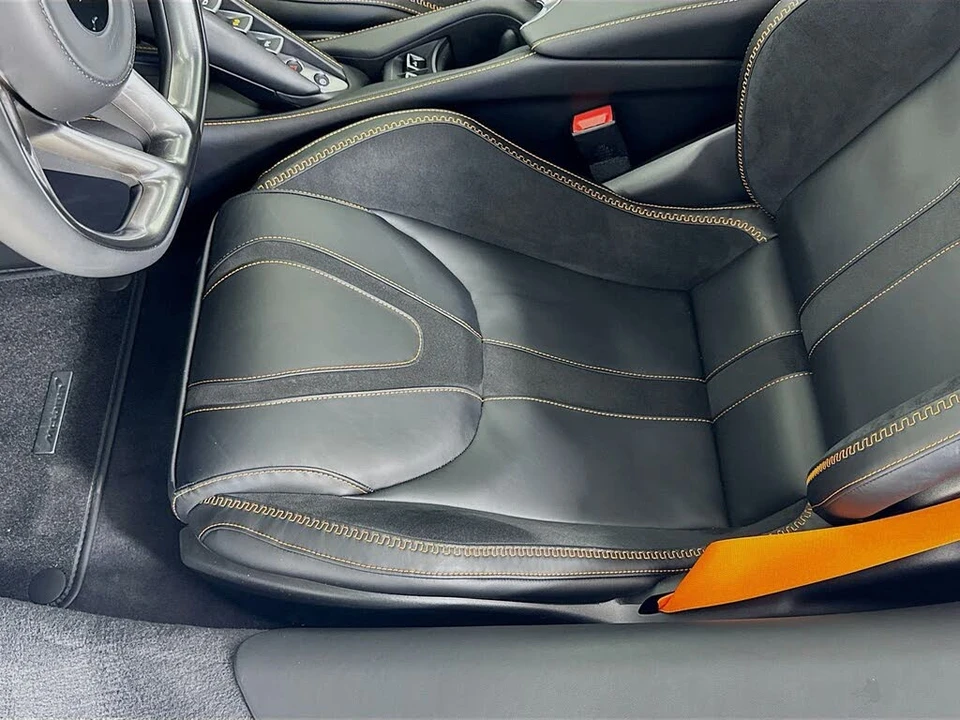 2026 McLaren 750S Spider - Image 18 of 26