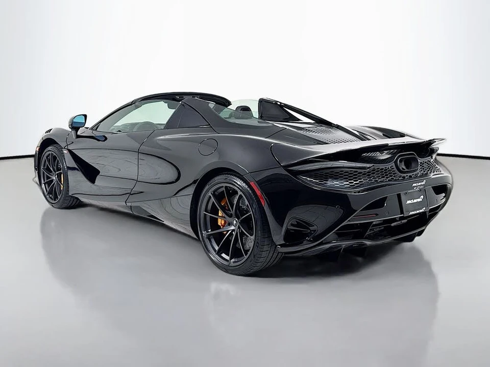 2026 McLaren 750S Spider - Image 5 of 26